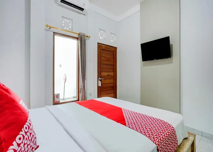 Oyo Flagship 90756 Melasti Hills & Cafe Ungasan (Bali)