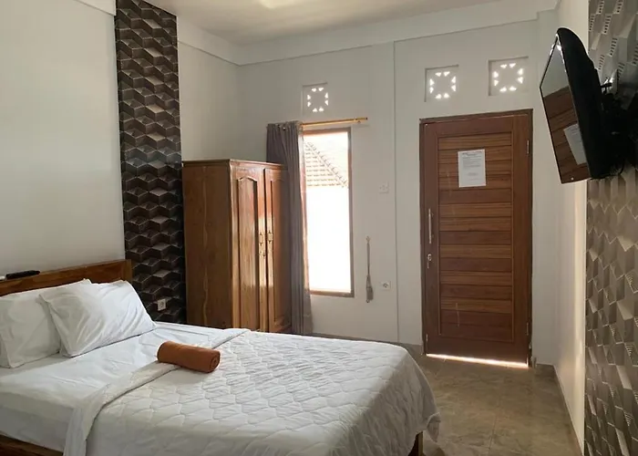 Oyo Flagship 90756 Melasti Hills & Cafe Ungasan (Bali)
